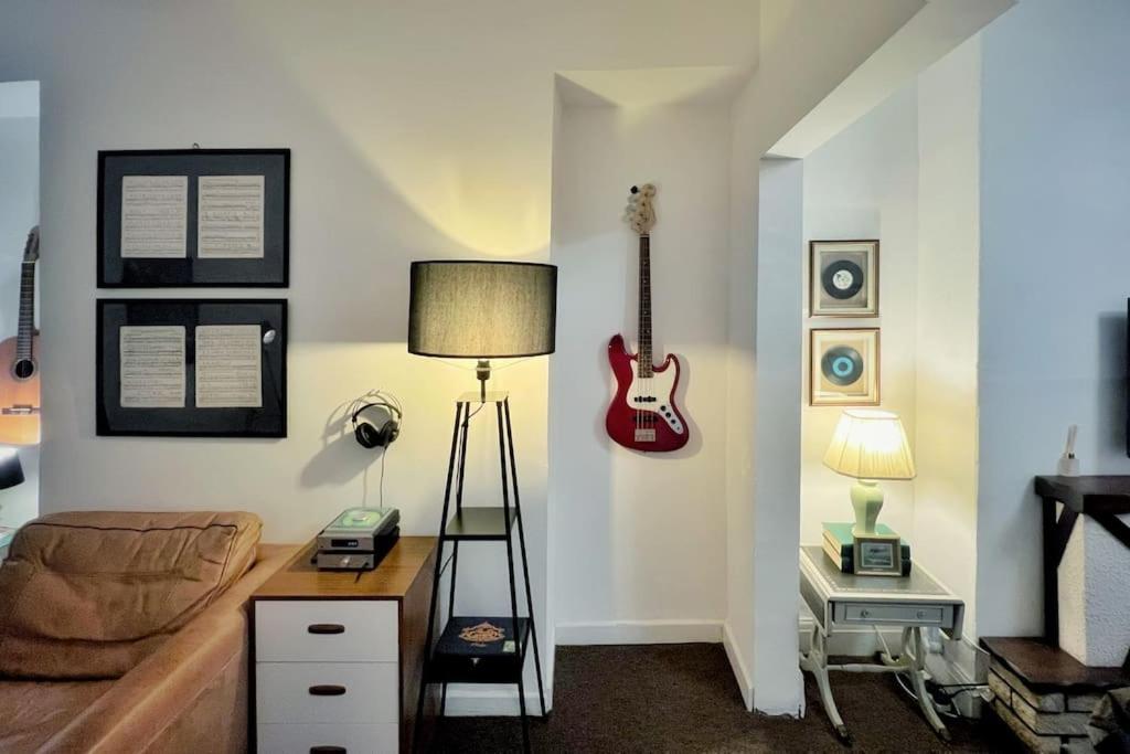 Urban Music Style Townhouse In Swansea City Center Dış mekan fotoğraf