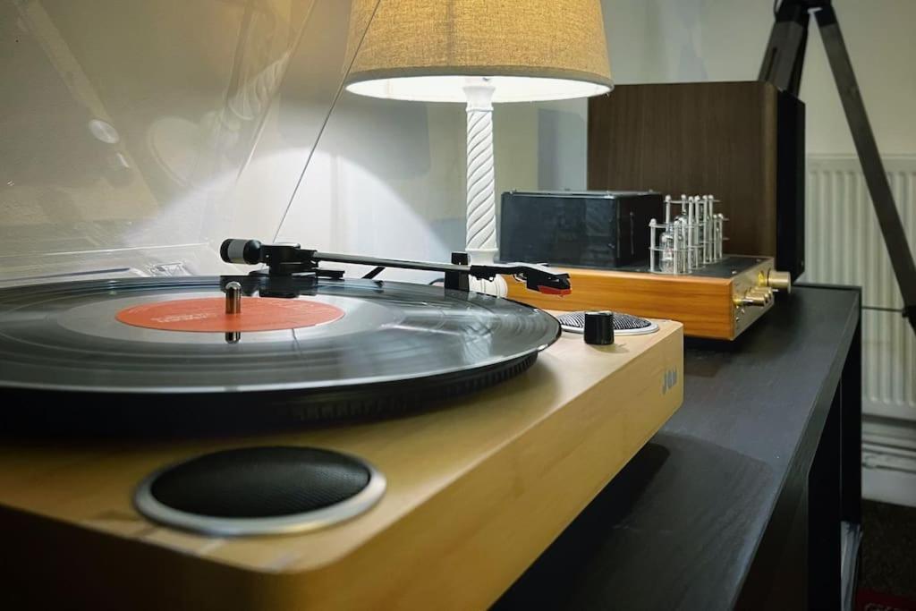Urban Music Style Townhouse In Swansea City Center Dış mekan fotoğraf